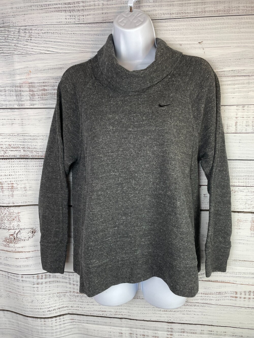 Nike Therma Women S Cowl Neck Fleece Pullover Sweatshirt Heather Gray Long Slee